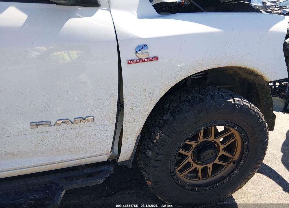 2022 RAM 2500 BIG HORN  4X4 6'4' BOX VIN: 3C6UR5ML6NG304789