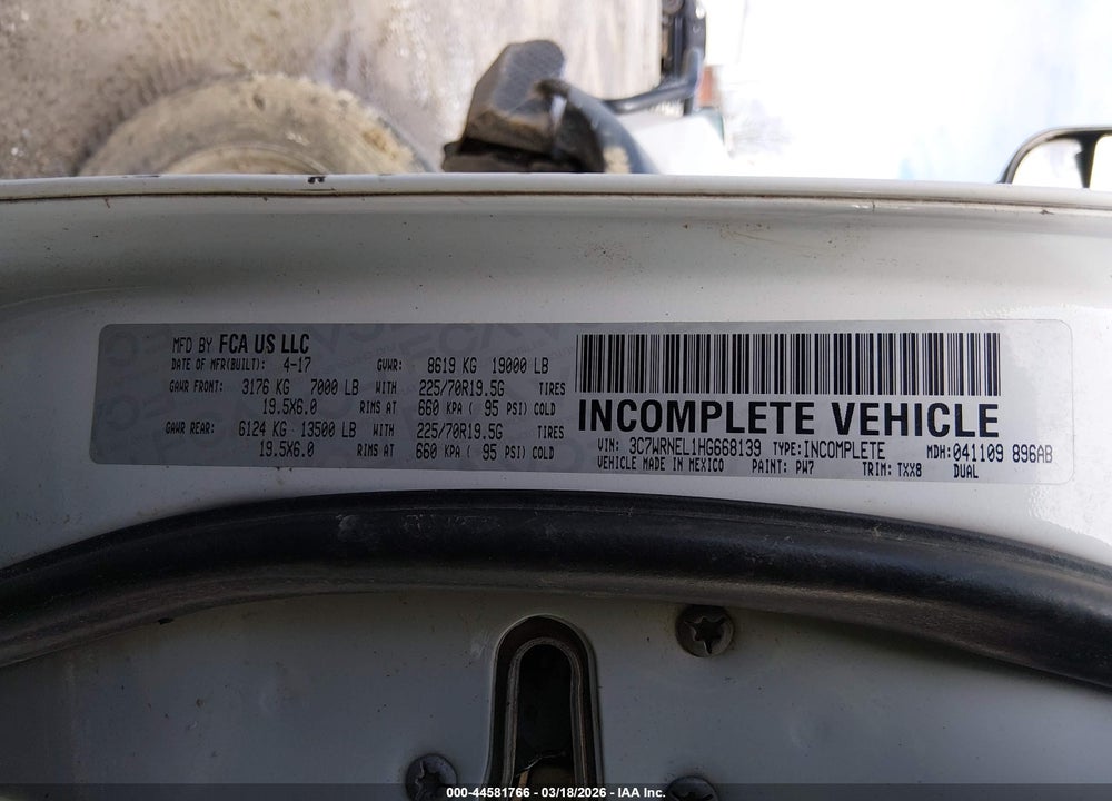 2017 RAM 5500 CHASSIS TRADESMAN/SLT/LAIE VIN: 3C7WRNEL1HG668139