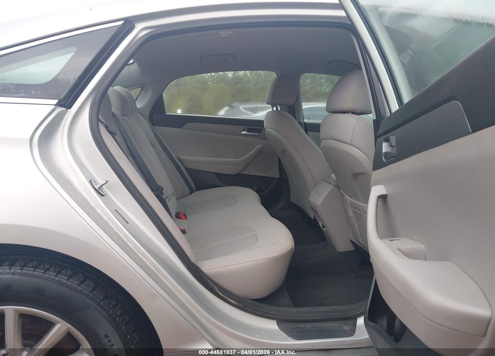 2019 HYUNDAI SONATA SE VIN: 5NPE24AFXKH792335