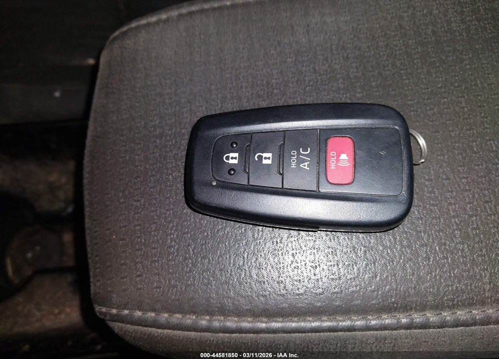 2021 TOYOTA PRIUS PRIME LE VIN: JTDKAMFP4M3188513