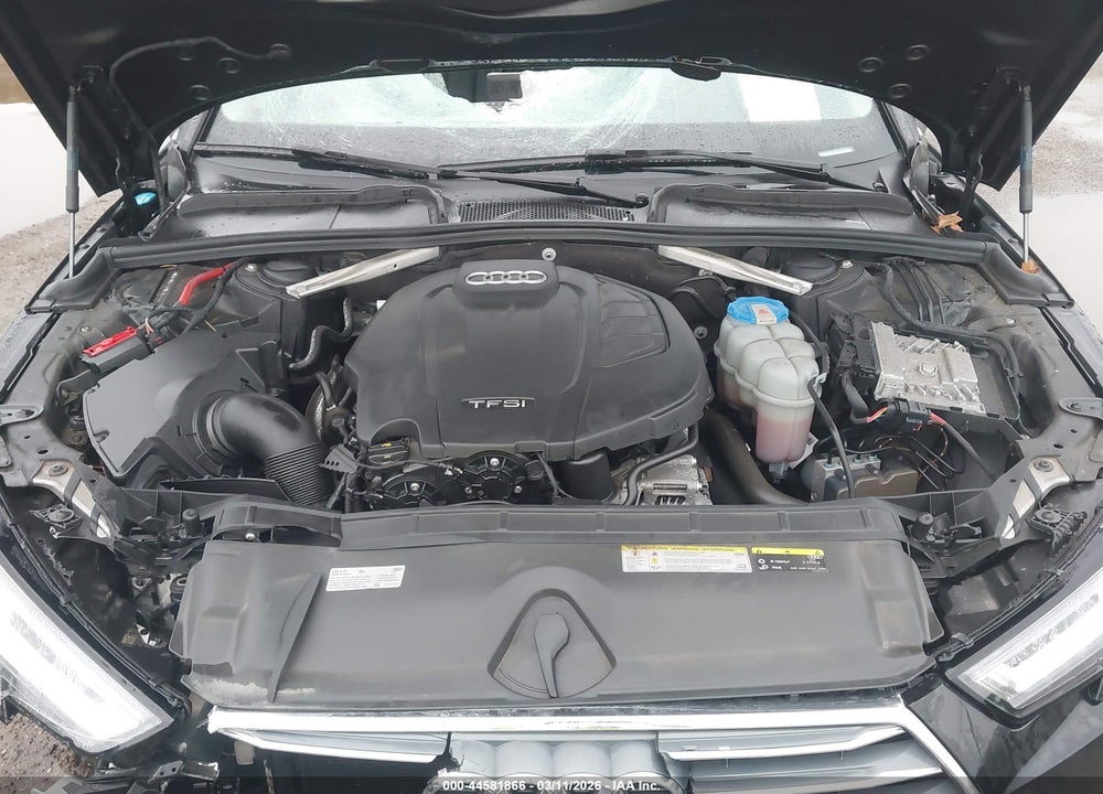 2018 AUDI A4 VIN: WAUENAF4XJN020412