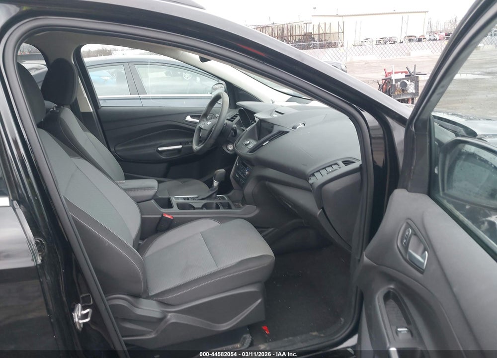 2017 FORD ESCAPE SE VIN: 1FMCU9G91HUE57216