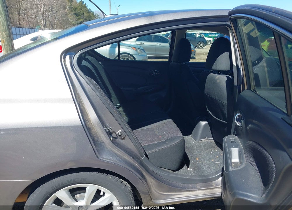 2015 NISSAN VERSA 1.6 SL VIN: 3N1CN7AP7FL912982