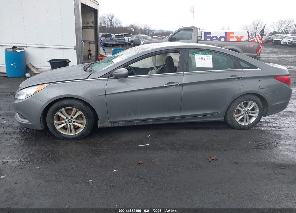 2013 HYUNDAI SONATA GLS VIN: 5NPEB4AC1DH722070