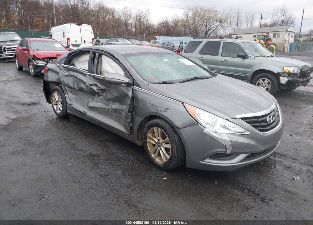 2013 HYUNDAI SONATA GLS VIN: 5NPEB4AC1DH722070