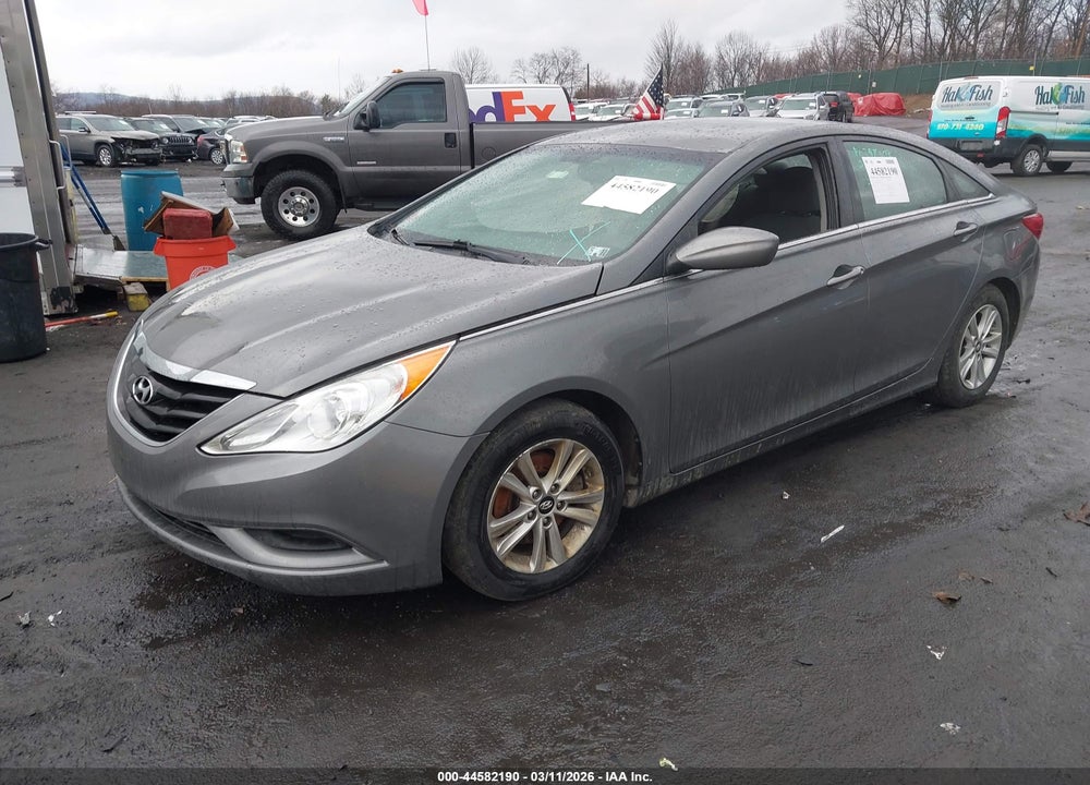 2013 HYUNDAI SONATA GLS VIN: 5NPEB4AC1DH722070