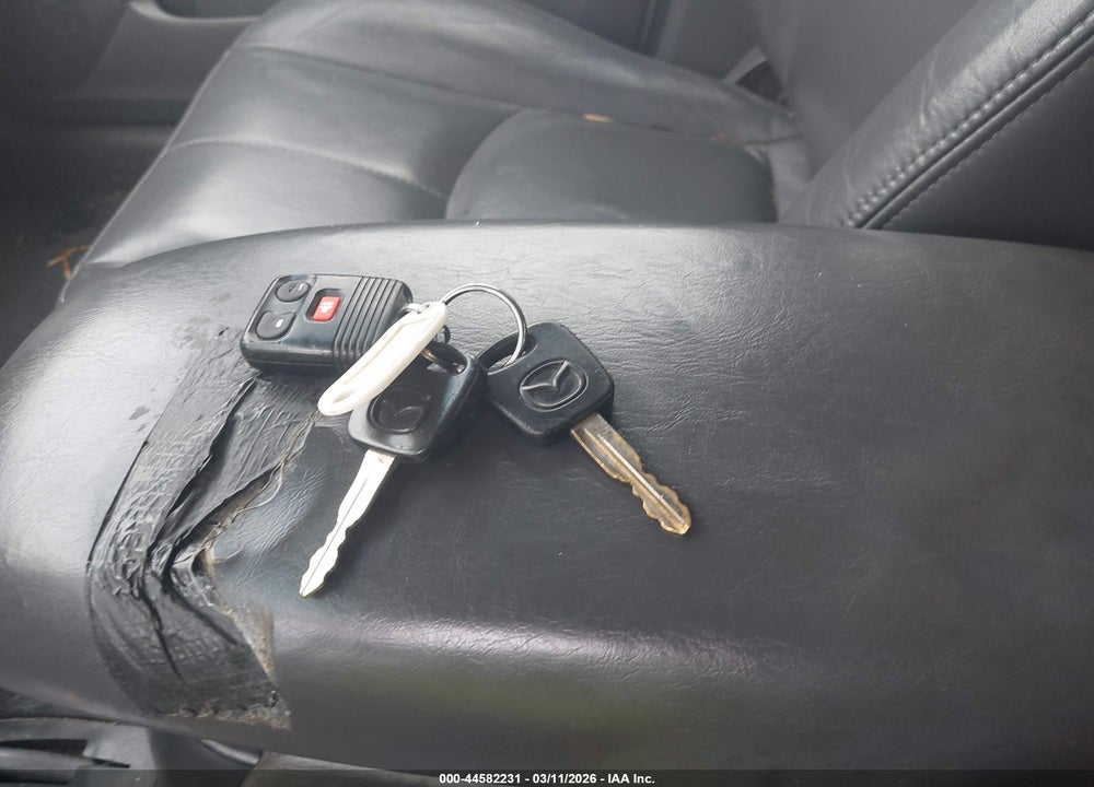2004 MAZDA TRIBUTE ES V6 VIN: 4F2CZ06164KM24148