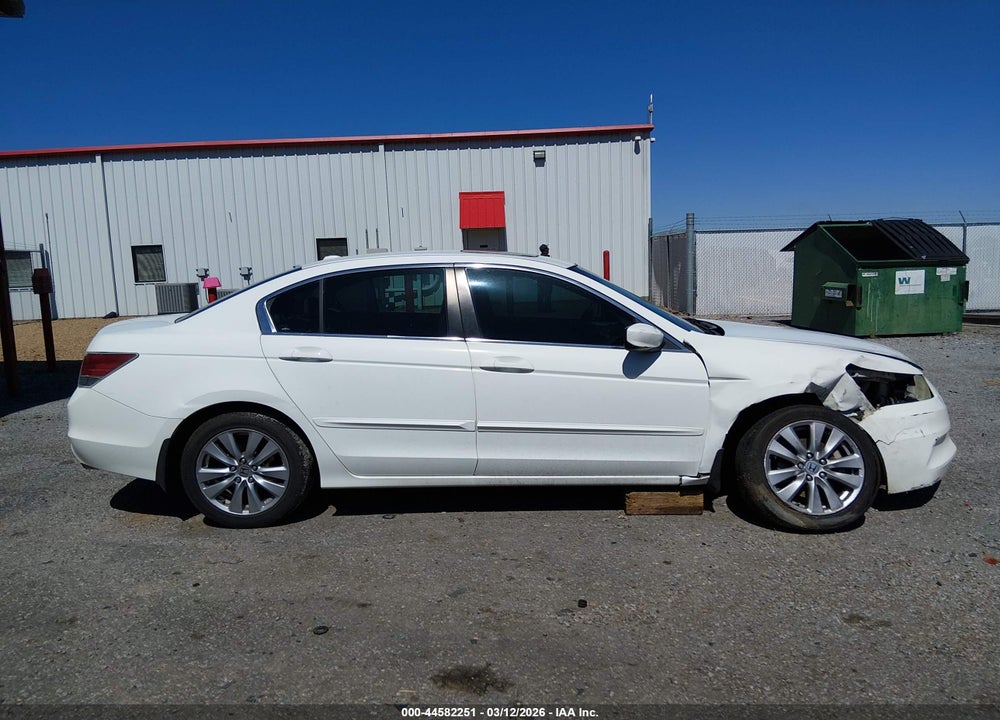 2012 HONDA ACCORD 2.4 EX-L VIN: 1HGCP2F80CA031010