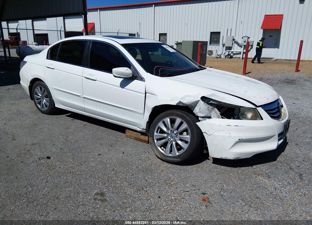 2012 HONDA ACCORD 2.4 EX-L VIN: 1HGCP2F80CA031010