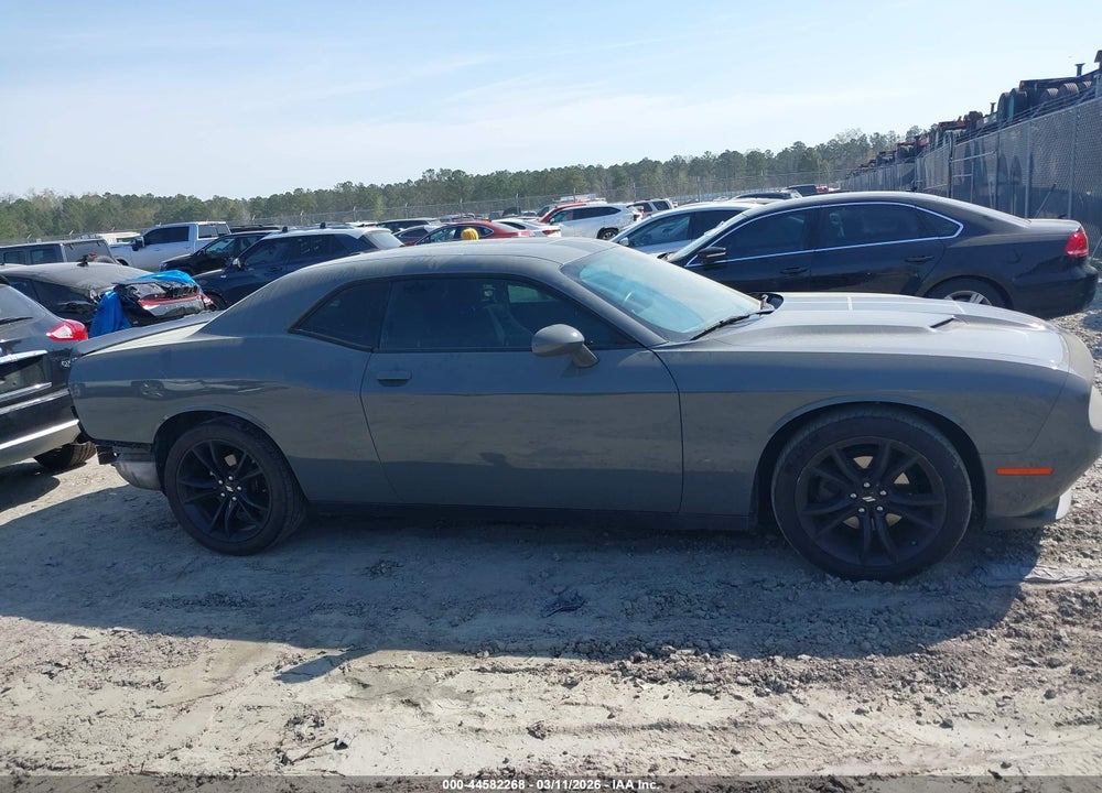 2018 DODGE CHALLENGER SXT VIN: 2C3CDZAG8JH332836