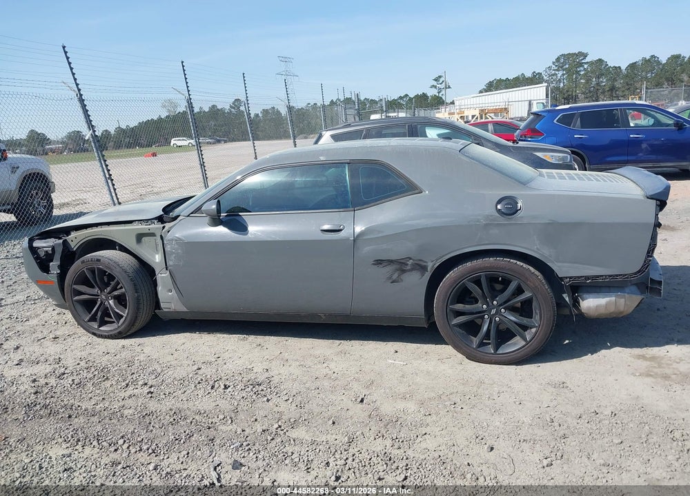 2018 DODGE CHALLENGER SXT VIN: 2C3CDZAG8JH332836