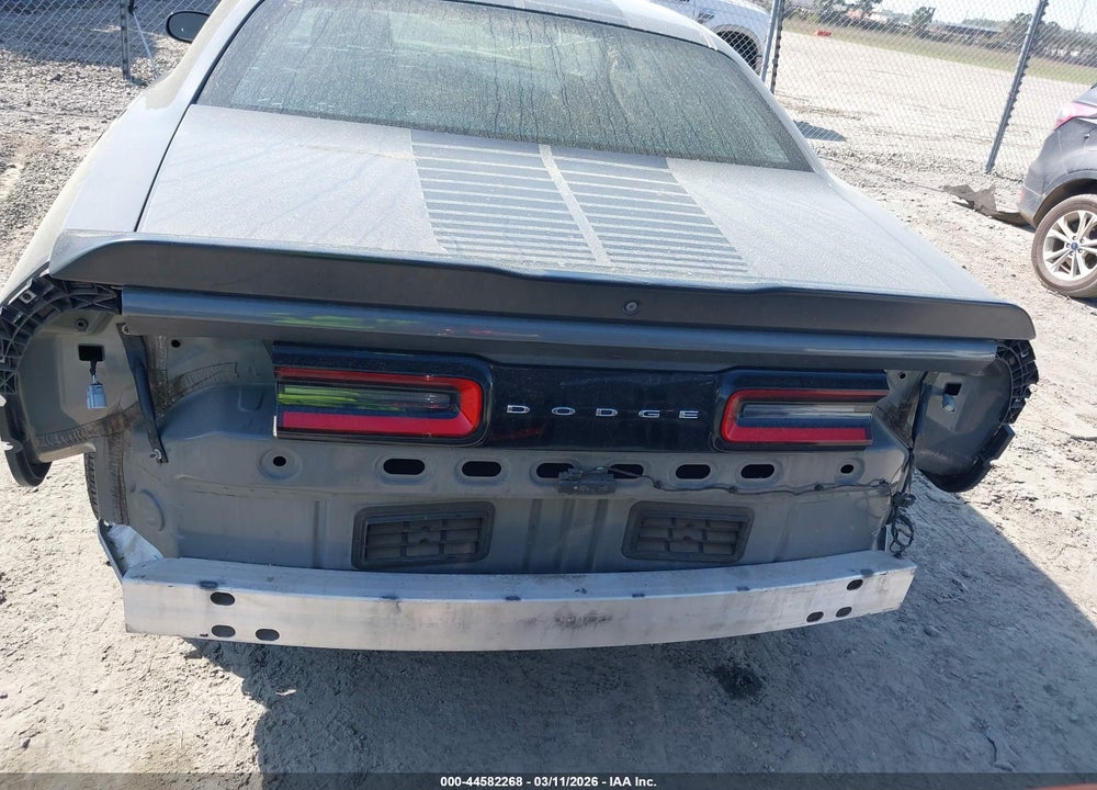2018 DODGE CHALLENGER SXT VIN: 2C3CDZAG8JH332836