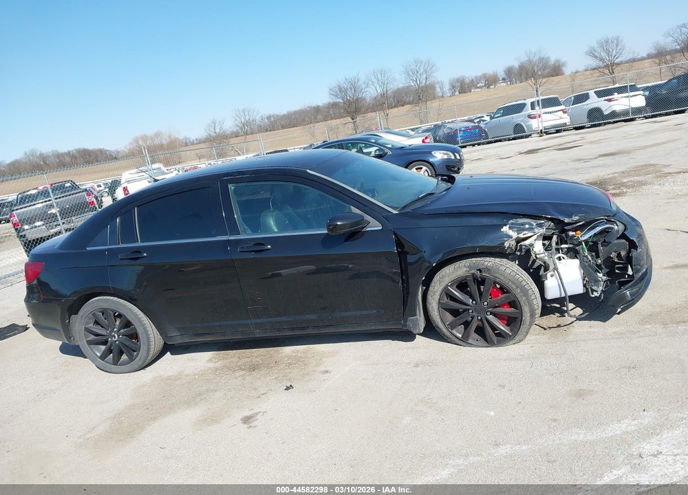 2011 CHRYSLER 200 S VIN: 1C3BC8FG8BN567201
