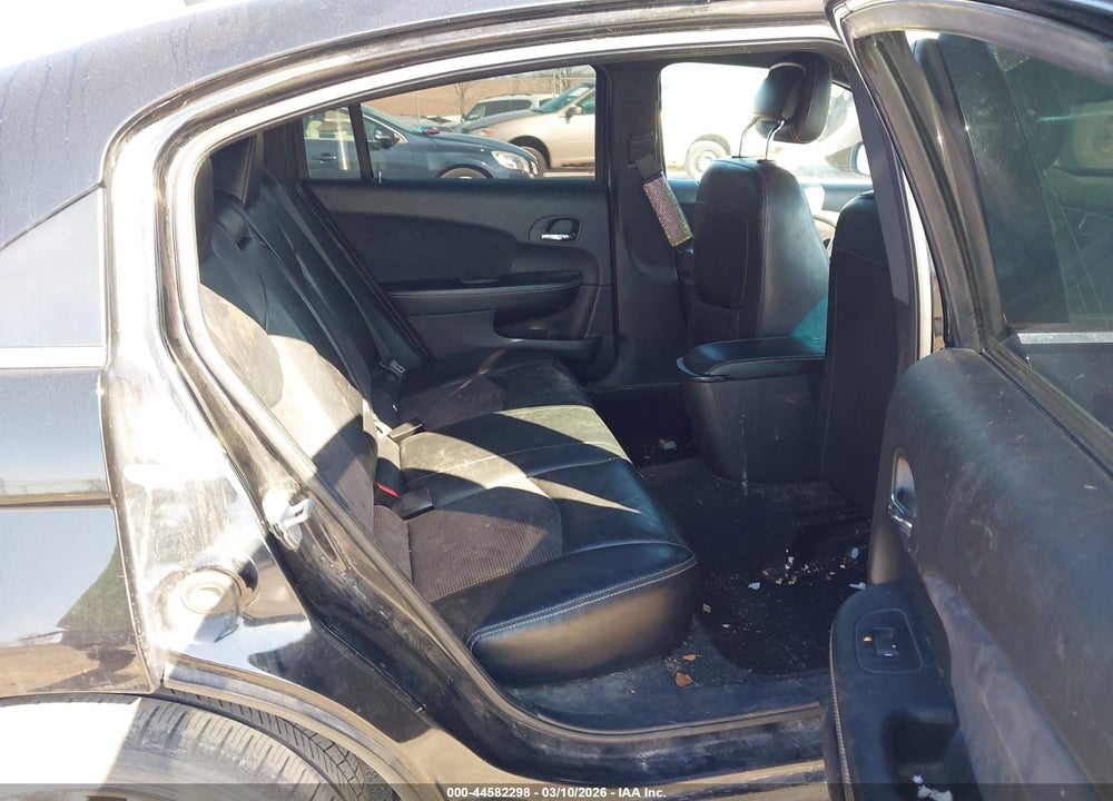 2011 CHRYSLER 200 S VIN: 1C3BC8FG8BN567201