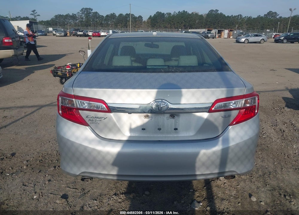 2014 TOYOTA CAMRY XLE V6 VIN: 4T1BK1FK2EU027486