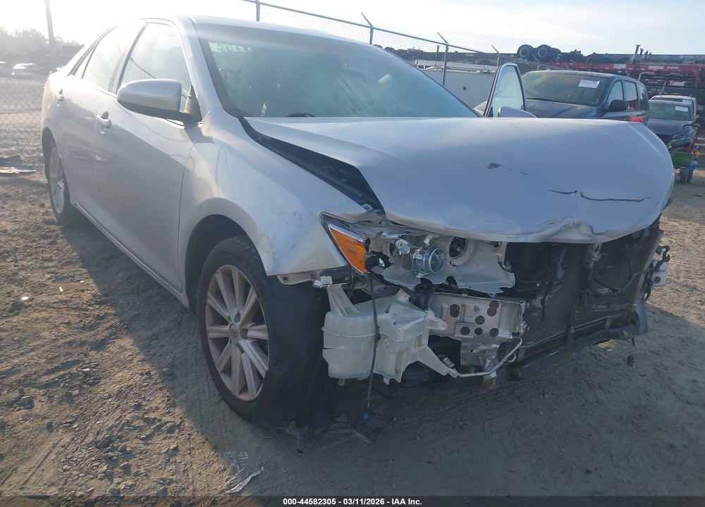 2014 TOYOTA CAMRY XLE V6 VIN: 4T1BK1FK2EU027486