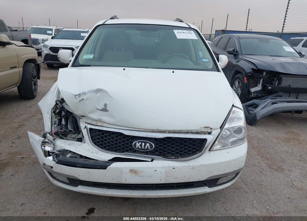 2014 KIA SEDONA LX VIN: KNDMG4C71E6543133