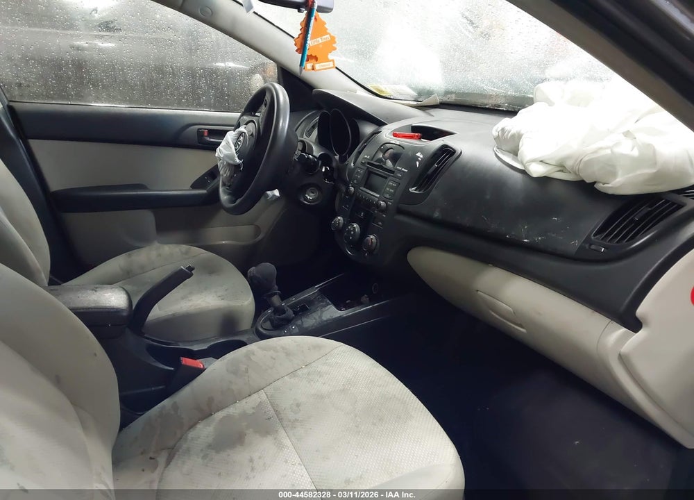 2010 KIA FORTE EX VIN: KNAFU4A22A5077850