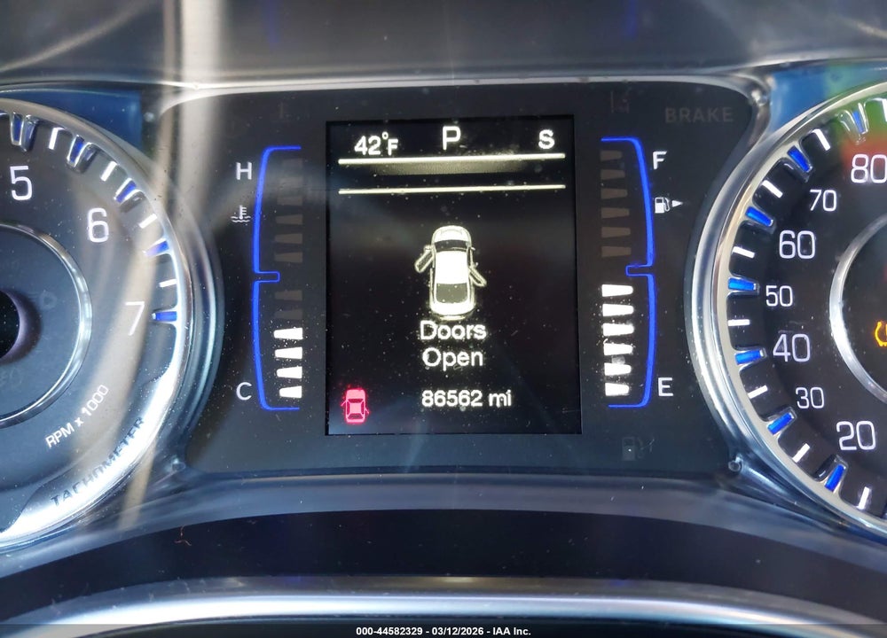 2016 CHRYSLER 200 LIMITED PLATINUM VIN: 1C3CCCAG9GN188844