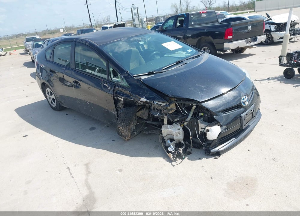 2015 TOYOTA PRIUS TWO VIN: JTDKN3DU5F1933095