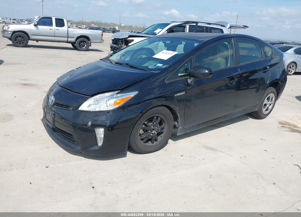 2015 TOYOTA PRIUS TWO VIN: JTDKN3DU5F1933095
