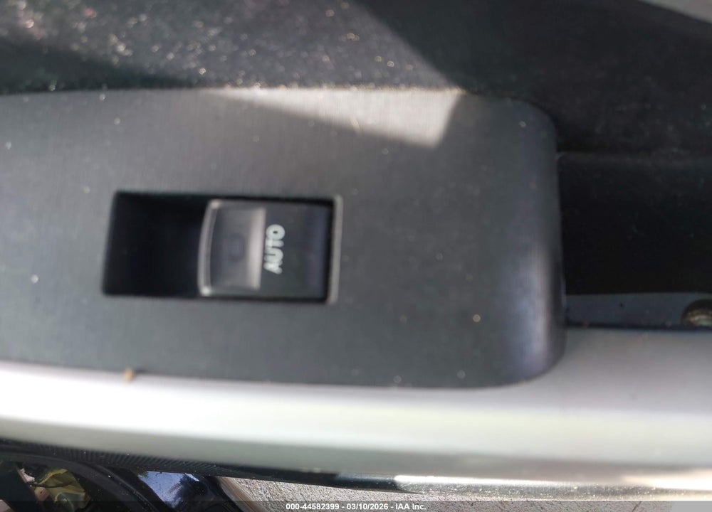 2015 TOYOTA PRIUS TWO VIN: JTDKN3DU5F1933095