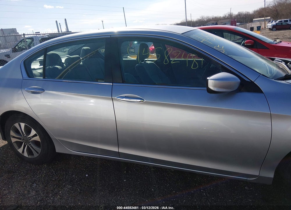 2013 HONDA ACCORD LX VIN: 1HGCR2F30DA072575