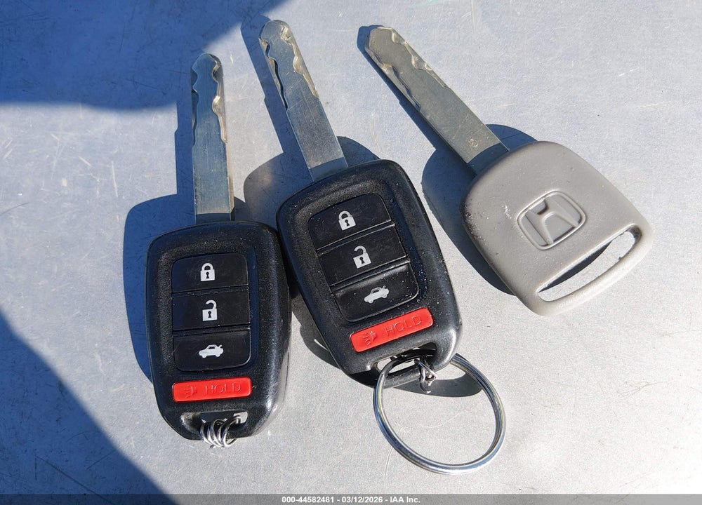 2013 HONDA ACCORD LX VIN: 1HGCR2F30DA072575