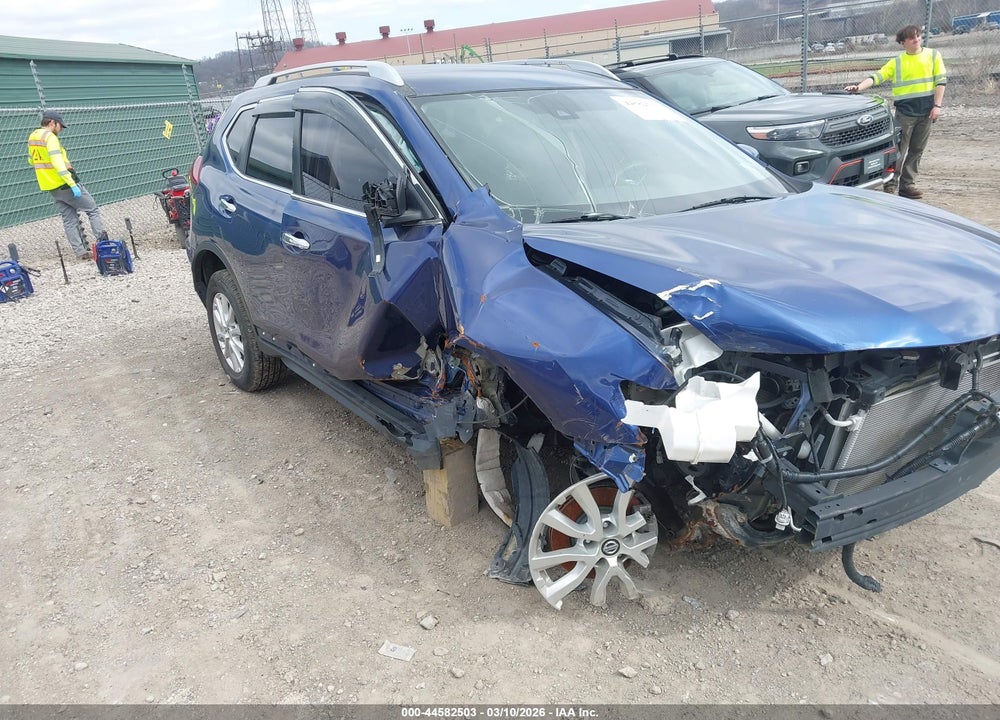 2019 NISSAN ROGUE S VIN: 5N1AT2MV4KC811357