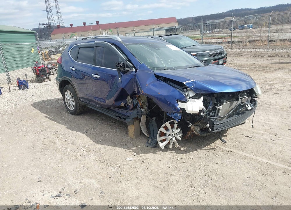 2019 NISSAN ROGUE S VIN: 5N1AT2MV4KC811357