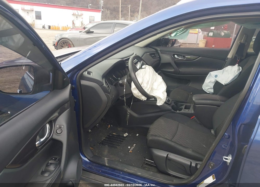 2019 NISSAN ROGUE S VIN: 5N1AT2MV4KC811357