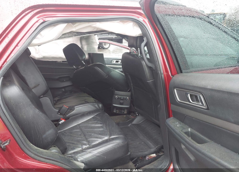 2018 FORD EXPLORER XLT VIN: 1FM5K7D82JGA34020