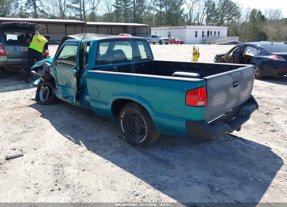 1996 CHEVROLET S TRUCK S10 VIN: 1GCCS1945TK176831