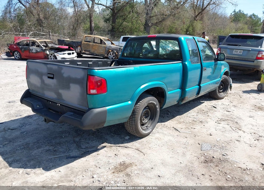 1996 CHEVROLET S TRUCK S10 VIN: 1GCCS1945TK176831