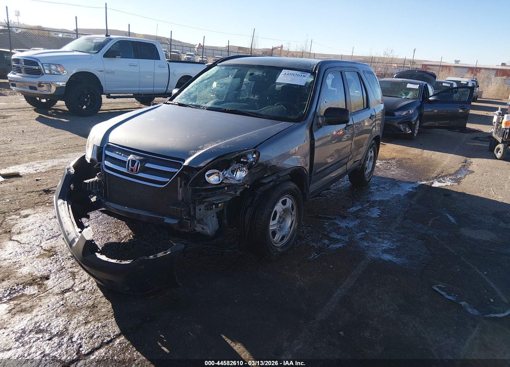 2005 HONDA CR-V LX VIN: JHLRD68545C005600