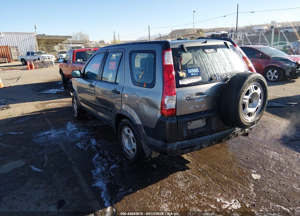 2005 HONDA CR-V LX VIN: JHLRD68545C005600