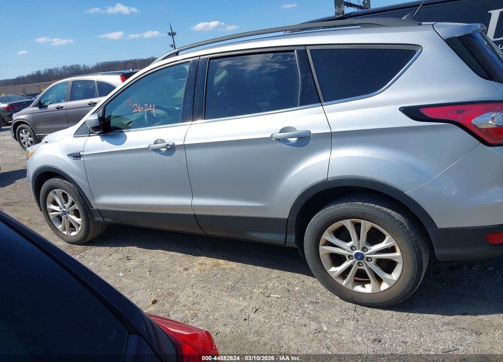 2018 FORD ESCAPE SE VIN: 1FMCU9GD4JUB68406
