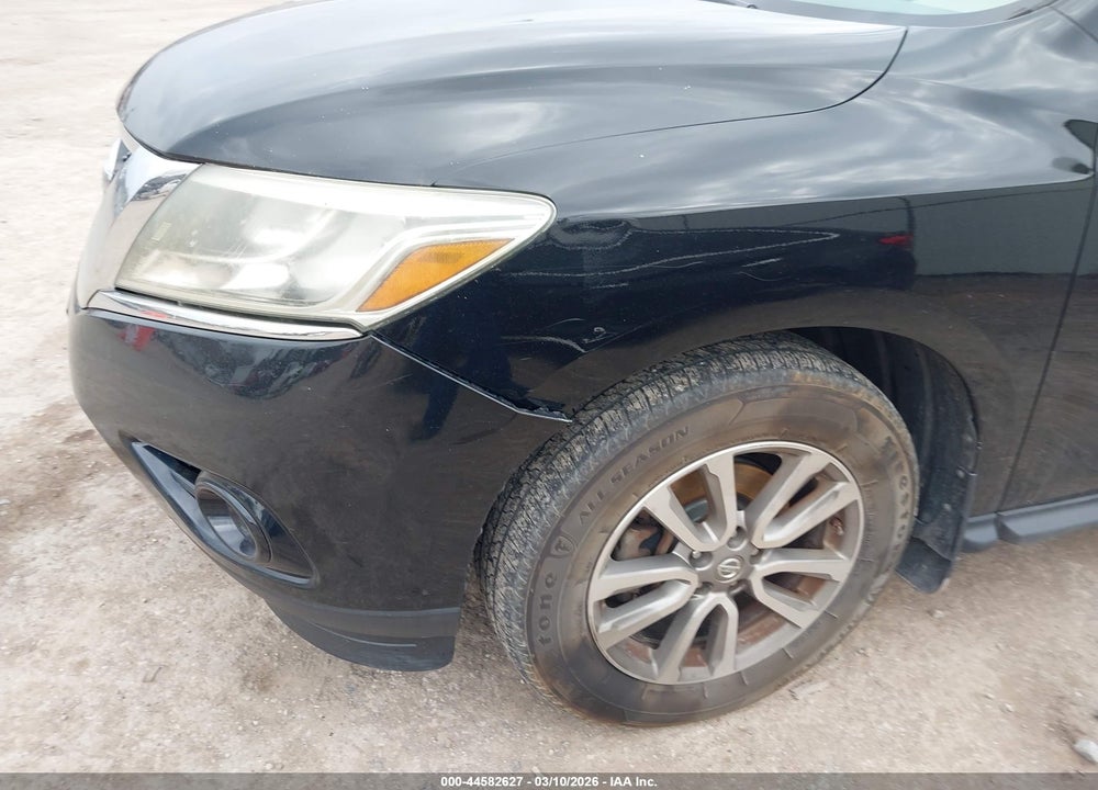 2014 NISSAN PATHFINDER S VIN: 5N1AR2MN2EC693439