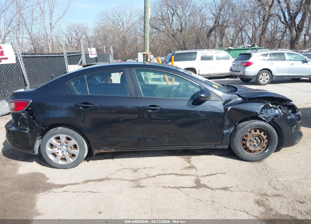 2013 MAZDA 3 I SPORT VIN: JM1BL1U77D1806351