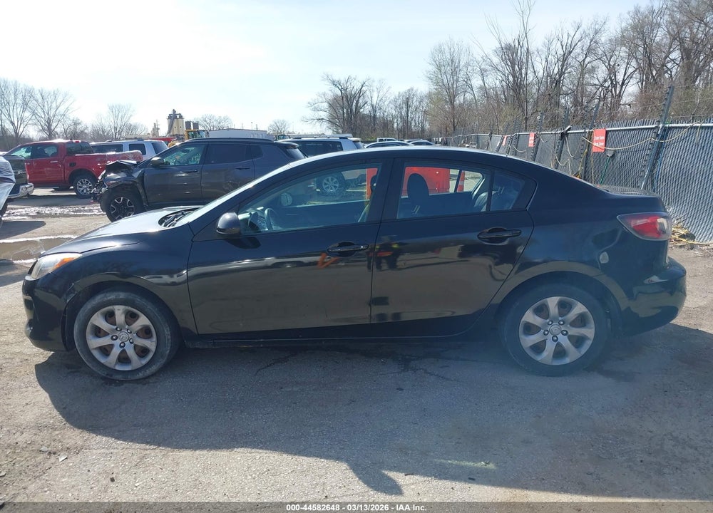 2013 MAZDA 3 I SPORT VIN: JM1BL1U77D1806351