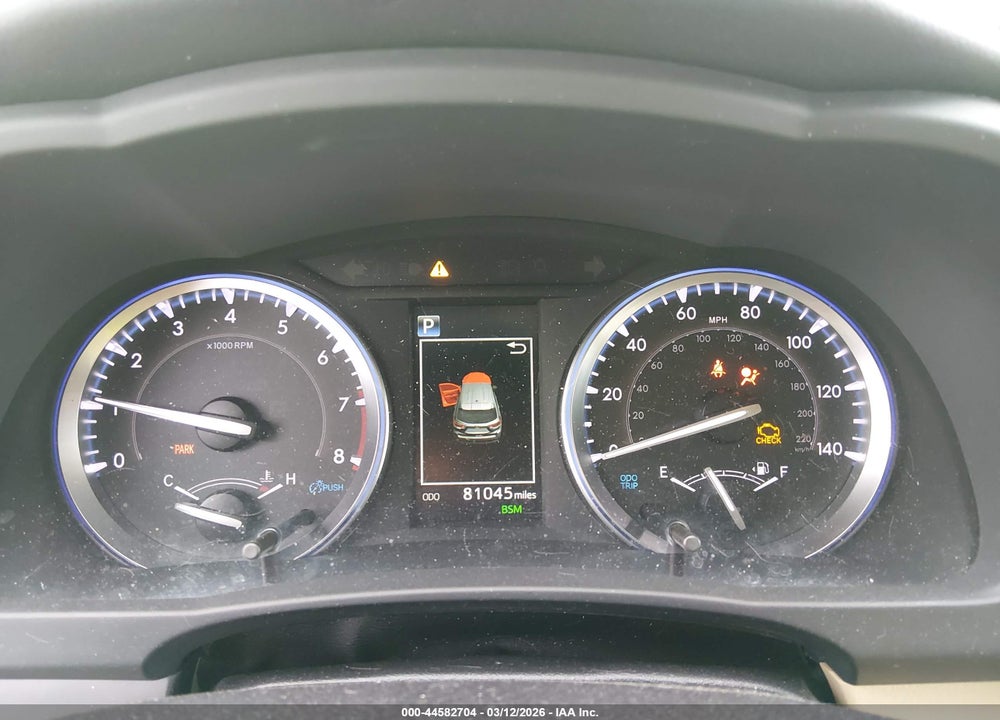 2019 TOYOTA HIGHLANDER XLE VIN: 5TDKZRFH2KS358071