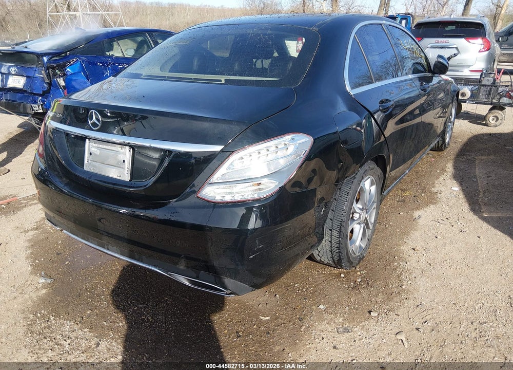2017 MERCEDES-BENZ C 300 VIN: 55SWF4JB5HU193841