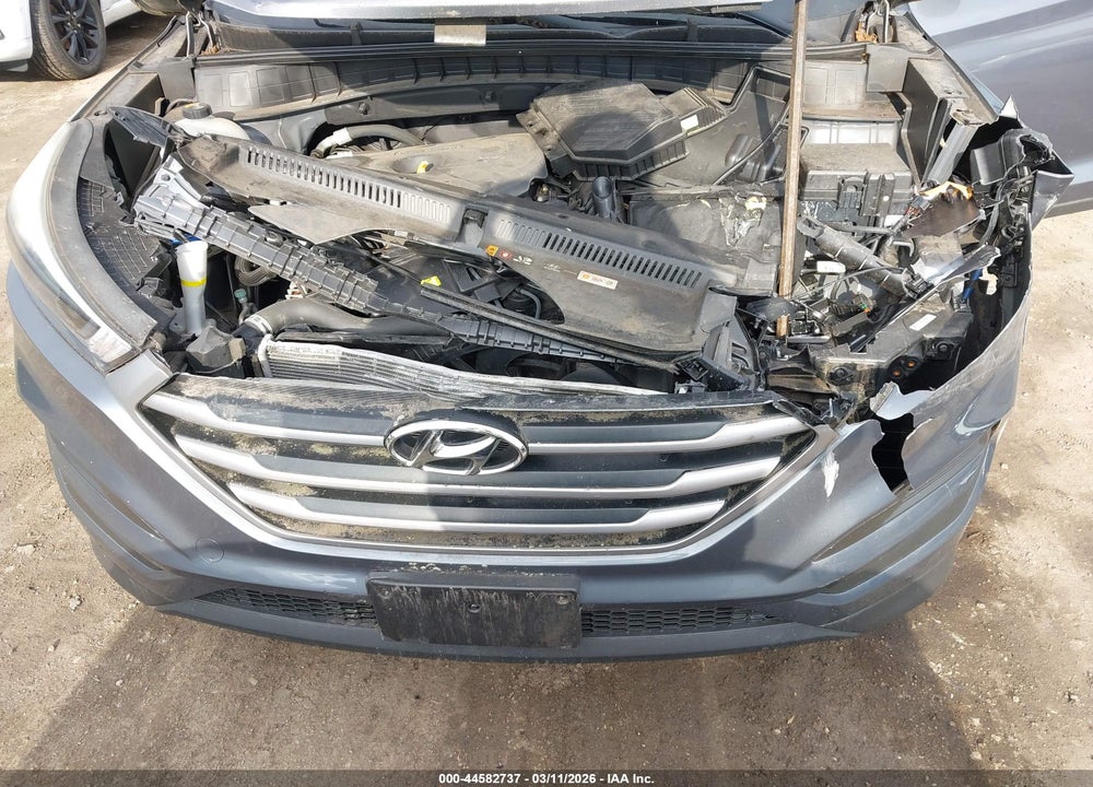 2017 HYUNDAI TUCSON SE VIN: KM8J23A47HU448978