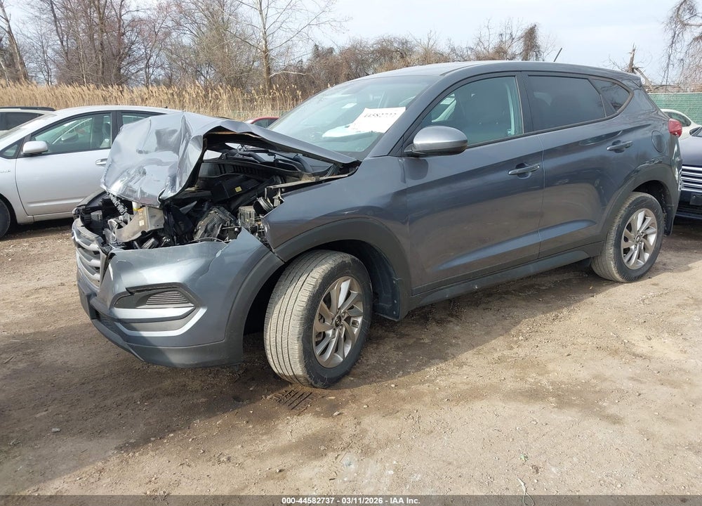 2017 HYUNDAI TUCSON SE VIN: KM8J23A47HU448978
