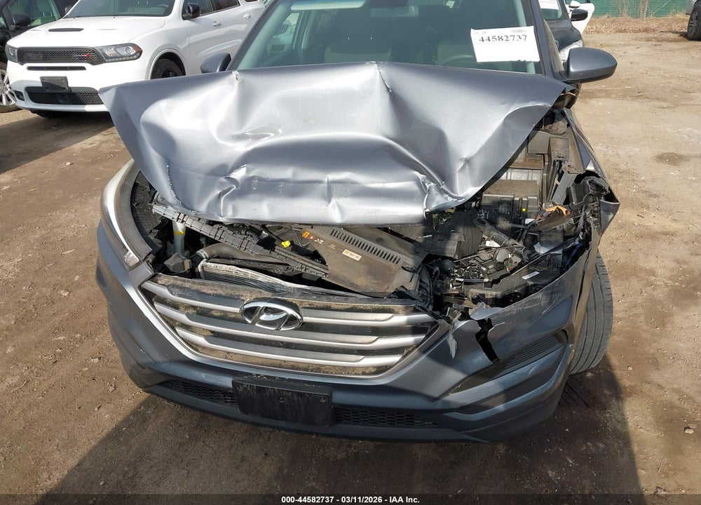 2017 HYUNDAI TUCSON SE VIN: KM8J23A47HU448978