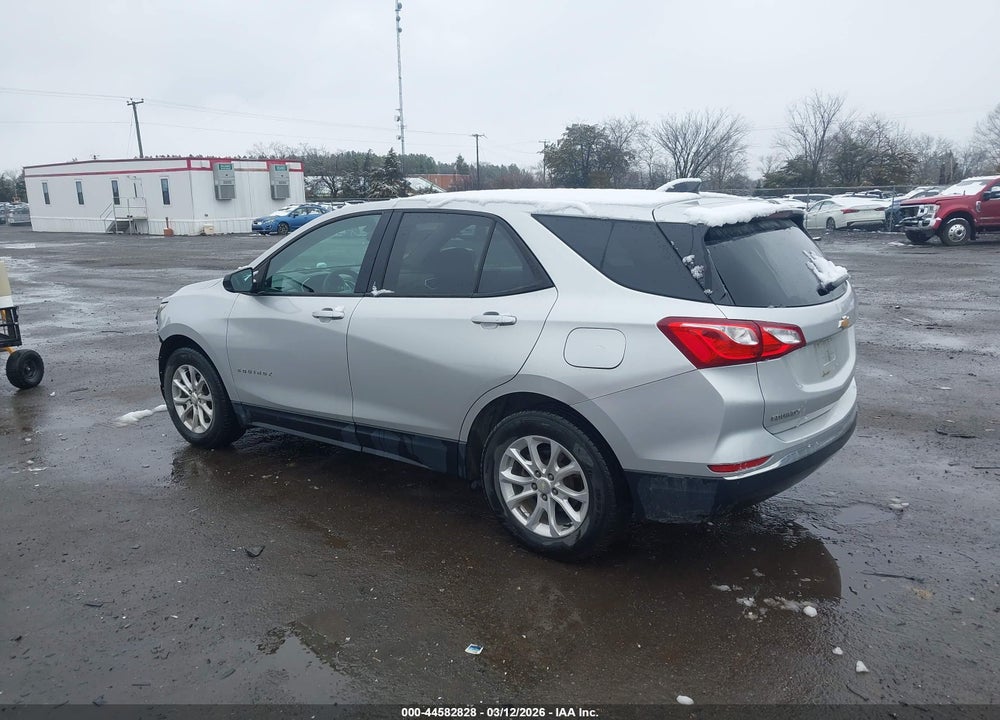 2018 CHEVROLET EQUINOX LS VIN: 3GNAXHEVXJS565408
