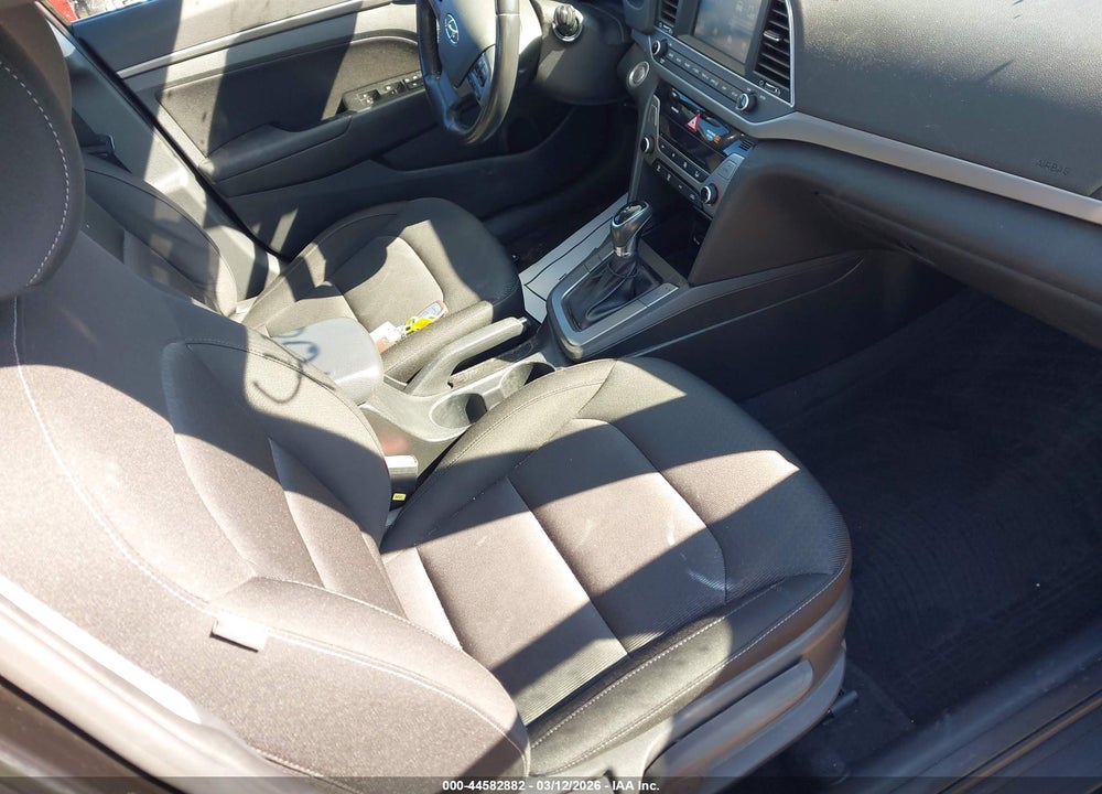 2018 HYUNDAI ELANTRA VALUE EDITION VIN: KMHD84LF7JU704882