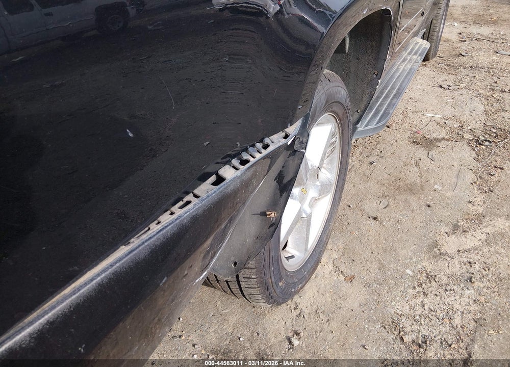 2012 CHEVROLET SUBURBAN 1500 LT VIN: 1GNSCJE09CR253713
