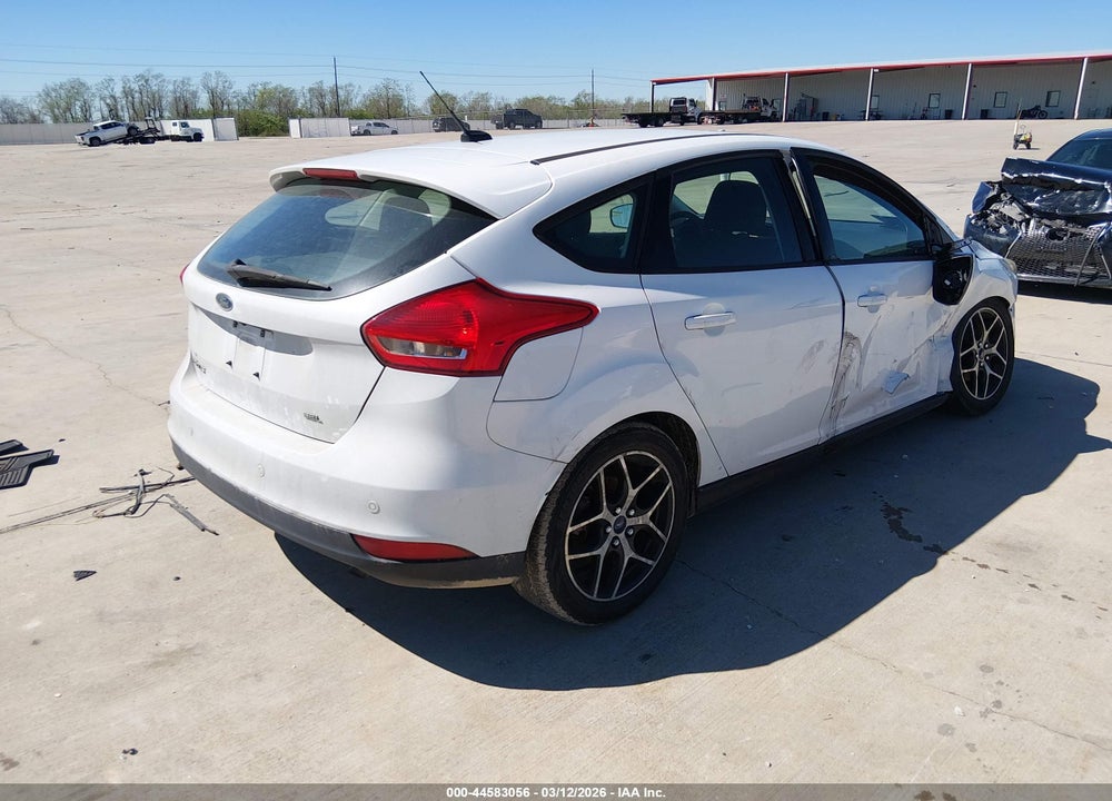 2017 FORD FOCUS SEL VIN: 1FADP3M2XHL269567