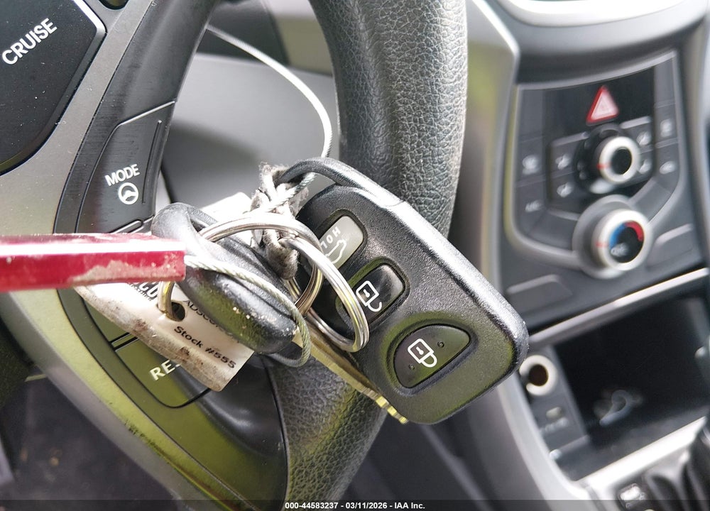 2015 HYUNDAI ELANTRA SE VIN: KMHDH4AE9FU249664